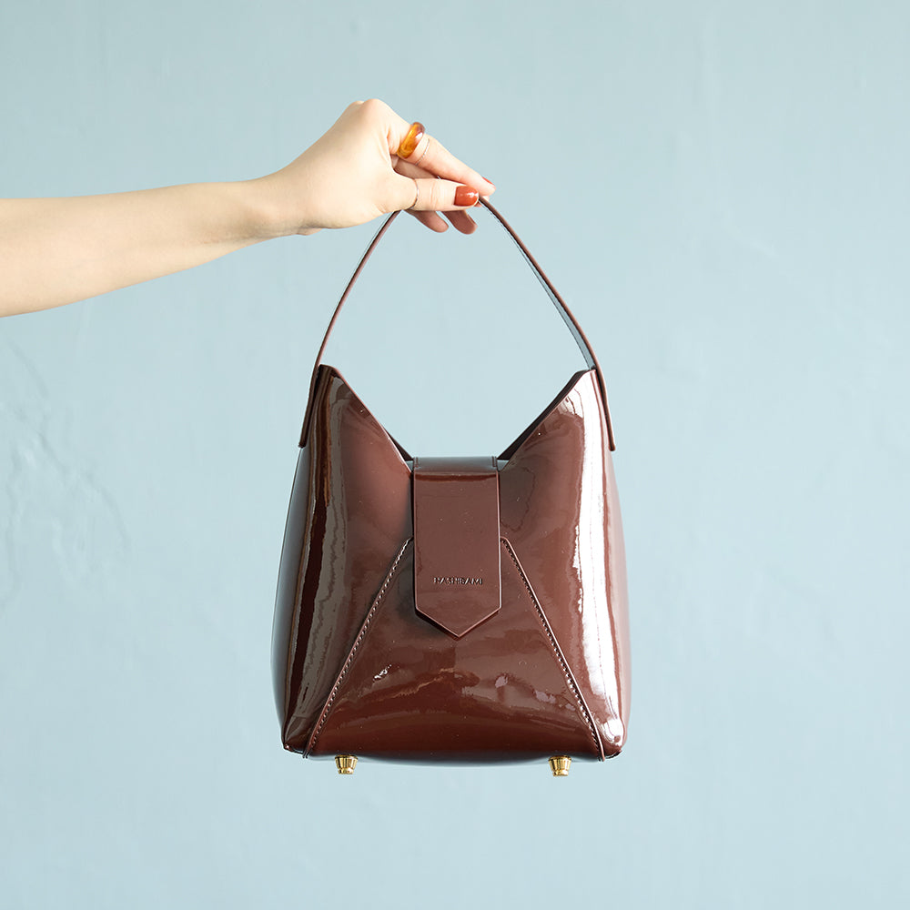 ブラウン　バッグ HASHIBAMI【Ha-2504-090 フェズ エナメル ワンハンドルバッグ】ダーク