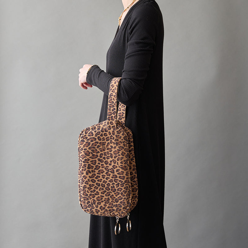 ◆CORRECT限定◆HASHIBAMI【Ha-2506-813 柄スエード ポーチクラッチ】レオパード