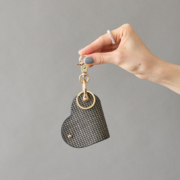 HASHIBAMI 【Ha-2506-804 ハート型 チェック柄 スマートキーリング】ブラック