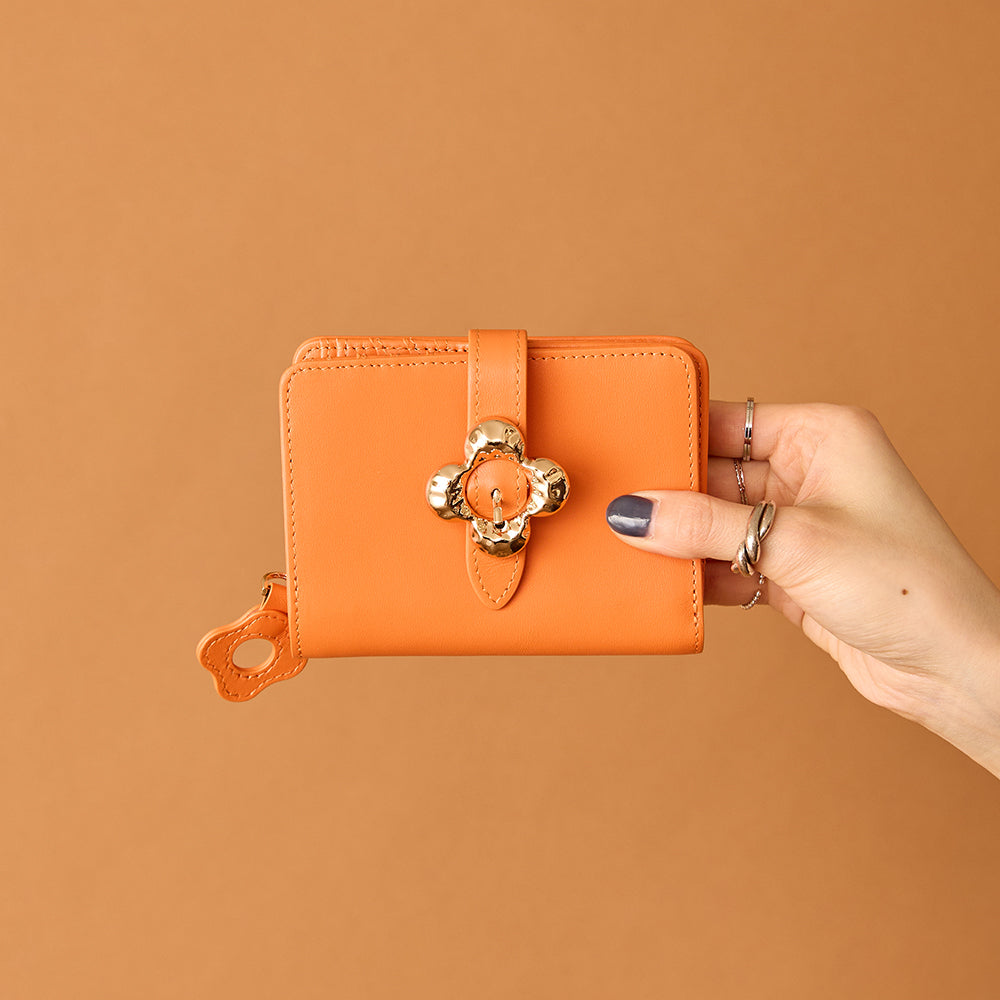 HASHIBAMI【Ha-2407-500 フラワーバックル 二つ折りウォレット