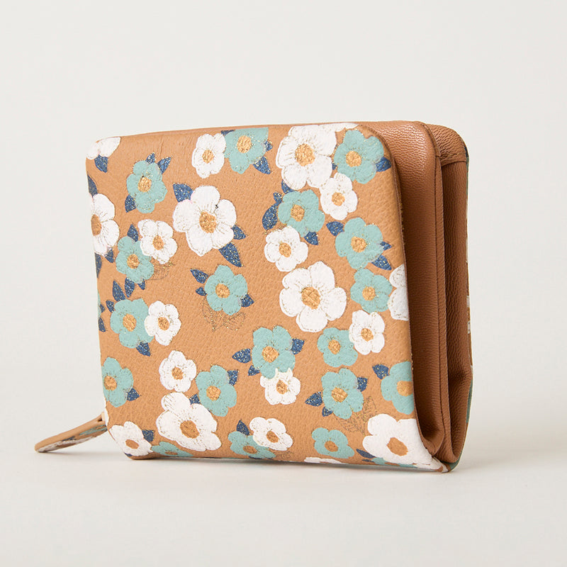 ◆CORRECT限定◆HASHIBAMI【Ha-2502-207 フラワープリント ハーフウォレット】チャイ