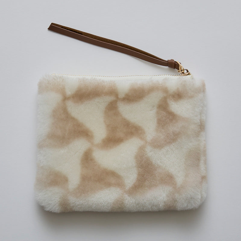 ◆CORRECT限定◆HASHIBAMI【Ha-2506-801 柄ムートン ポーチ】グレーベージュ