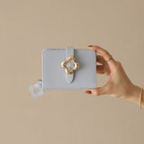 HASHIBAMI【Ha-2407-500 フラワーバックル 二つ折りウォレット】サルビアブルー