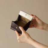 《予約商品》HASHIBAMI 【Ha-2509-606 スモールフラワー ミニウォレット】ダークブラウン