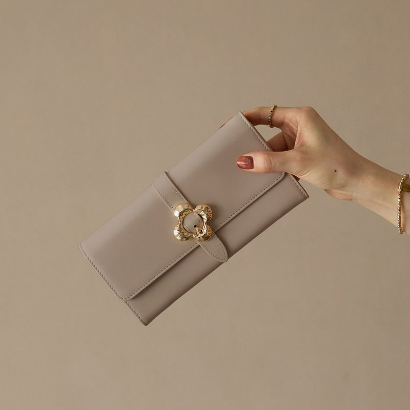 《予約商品》HASHIBAMI【Ha-2509-605 フラワーバックル ロングウォレット】グレーベージュ