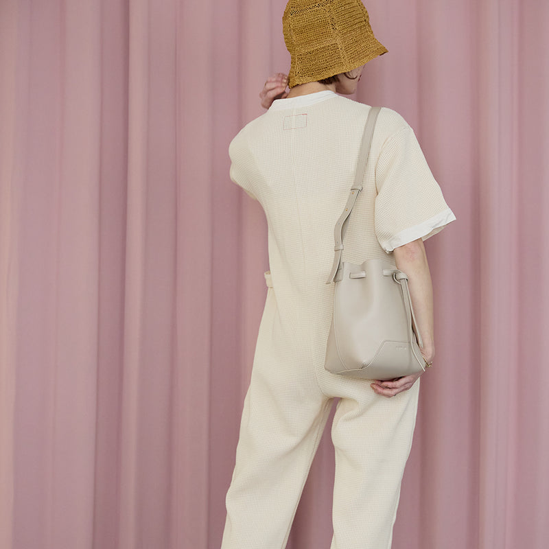 スペースクラフト 白 巾着バッグ ZARA 巾着バッグ ホワイト 白 | Liberty Space AMUZA