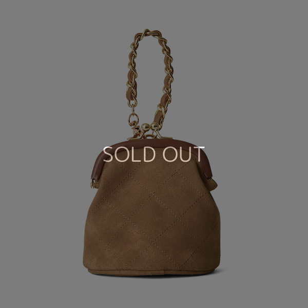 ◆CORRECT限定◆HASHIBAMI【Ha-2502-300 スエードキルティング 口金丸底ポーチ】チャイ