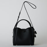 murir【MUR25007 フラワーチャーム付き2WAYショルダーバッグ】ブラック