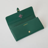 《予約商品》HASHIBAMI【Ha-2509-605 フラワーバックル ロングウォレット】ボトルグリーン