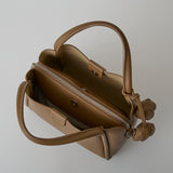 murir【MUR25007 フラワーチャーム付き2WAYショルダーバッグ】ブラウン