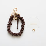 HASHIBAMI【Ha-2509-609 クシュクシュ レザー ハンドストラップ】ダークブラウン