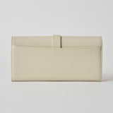 《予約商品》HASHIBAMI【Ha-2509-605 フラワーバックル ロングウォレット】エクリュ