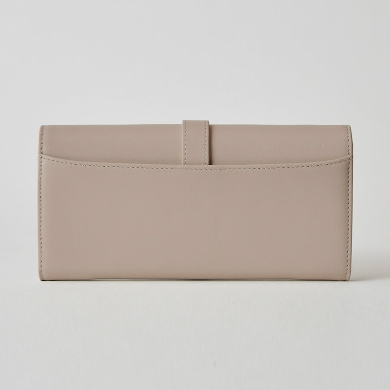 《予約商品》HASHIBAMI【Ha-2509-605 フラワーバックル ロングウォレット】グレーベージュ