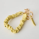 HASHIBAMI【Ha-2509-609 クシュクシュ レザー ハンドストラップ】ペールイエロー