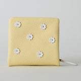 HASHIBAMI【Ha-2407-502 スモールフラワー ハーフウォレット】ペールイエロー