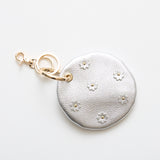 HASHIBAMI 【Ha-2509-615 スモールフラワー キーケース】シルバー